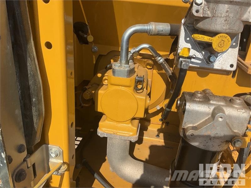 CAT 313GC Tracked Excavator حفارات زحافة