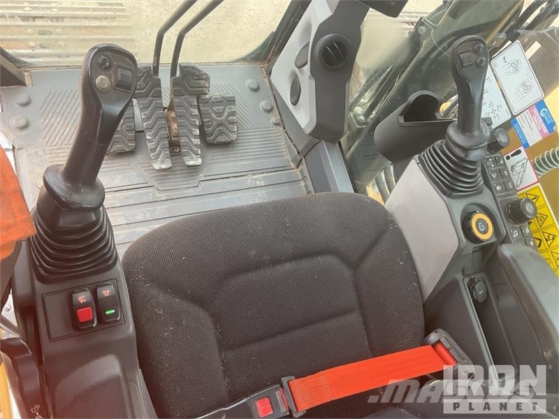 CAT 313GC Tracked Excavator Raupenbagger