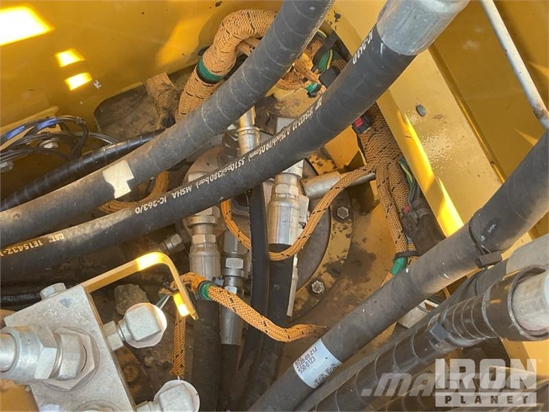 CAT 313GC Tracked Excavator حفارات زحافة