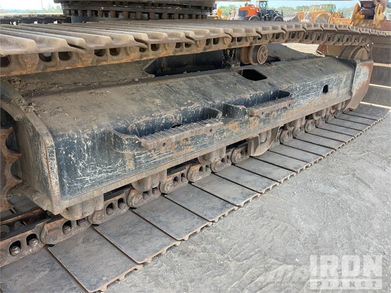 CAT 313GC Tracked Excavator حفارات زحافة