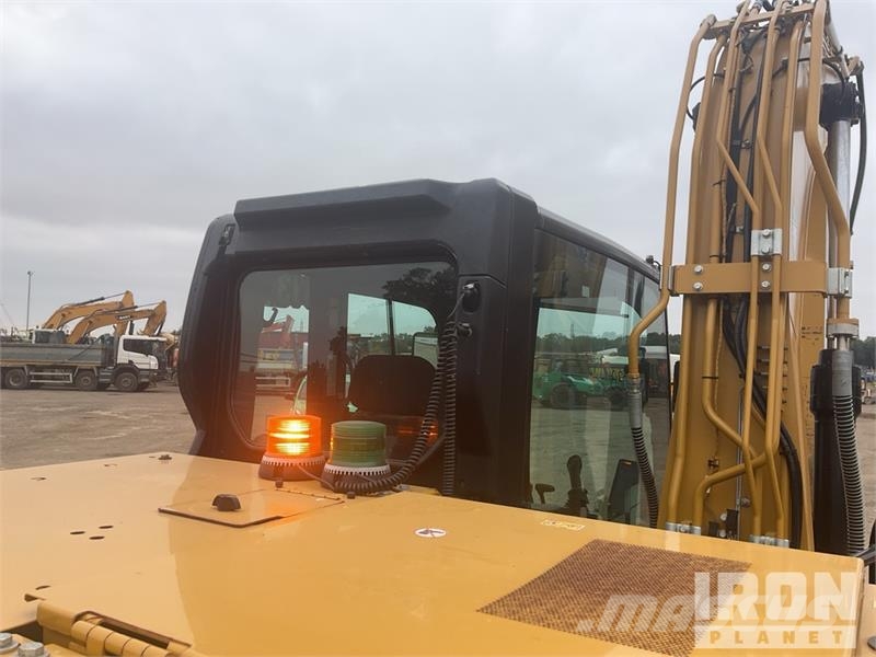 CAT 313GC Tracked Excavator Raupenbagger