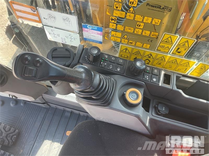 CAT 313GC Tracked Excavator حفارات زحافة