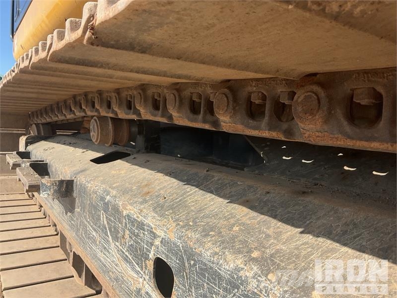 CAT 313GC Tracked Excavator حفارات زحافة