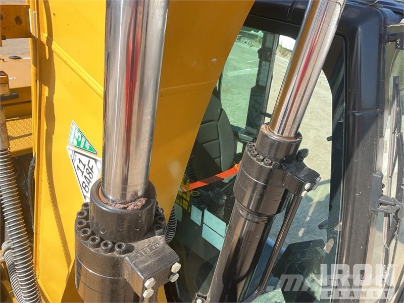 CAT 313GC Tracked Excavator حفارات زحافة