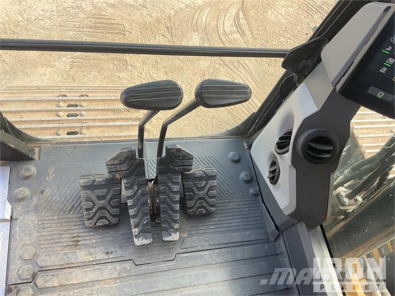 CAT 313GC Tracked Excavator حفارات زحافة