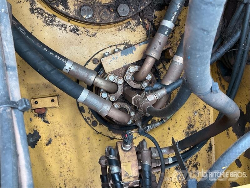 CAT 320 DL Tracked Excavator Crawler excavators