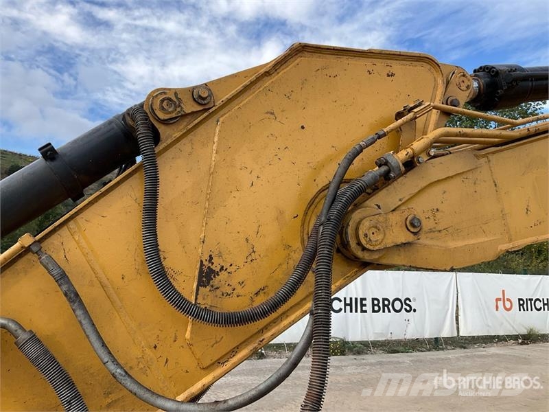 CAT 320 DL Tracked Excavator Crawler excavators