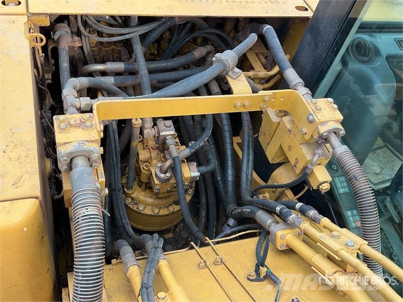 CAT 320 DL Tracked Excavator Crawler excavators