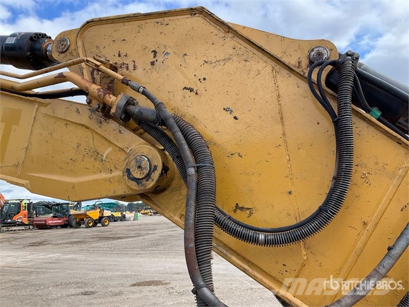 CAT 320 DL Tracked Excavator Crawler excavators