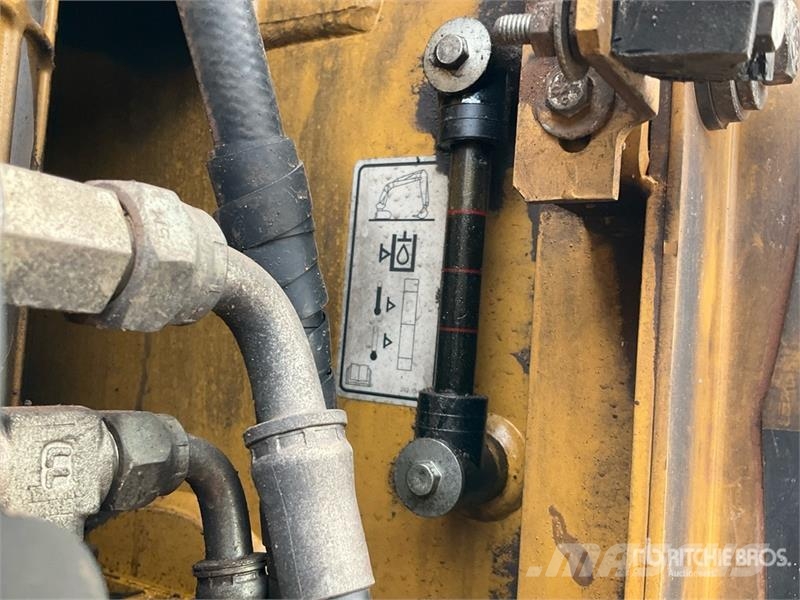 CAT 320 DL Tracked Excavator Crawler excavators