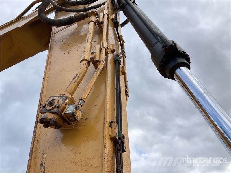 CAT 320 DL Tracked Excavator Crawler excavators