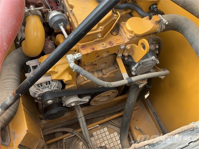 CAT 320 Tracked Excavator Paletli ekskavatörler