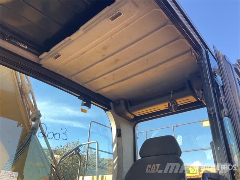 CAT 320GC Tracked Excavator Roomikekskavaatorid