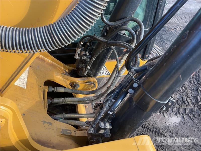 CAT 320GC Tracked Excavator Roomikekskavaatorid
