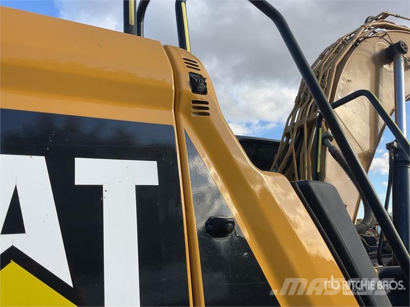 CAT 320GC Tracked Excavator Roomikekskavaatorid