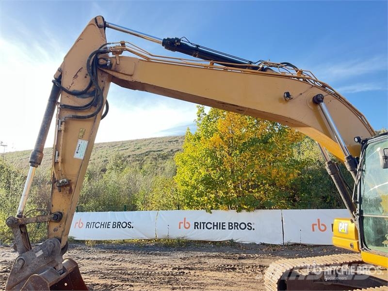 CAT 320GC Tracked Excavator Roomikekskavaatorid