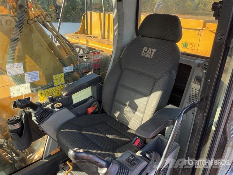 CAT 320GC Tracked Excavator Roomikekskavaatorid