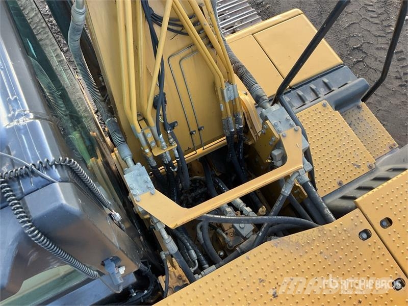CAT 320GC Tracked Excavator Roomikekskavaatorid