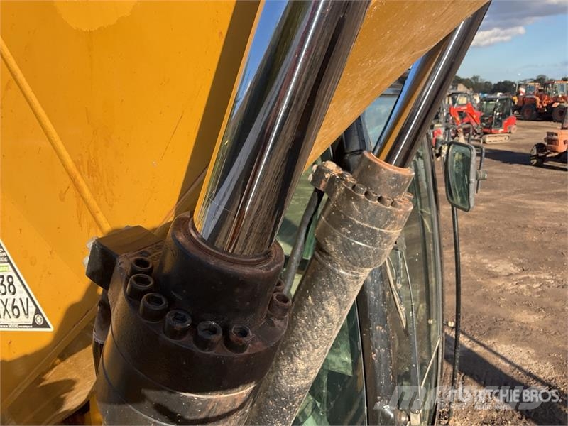 CAT 320GC Tracked Excavator Roomikekskavaatorid
