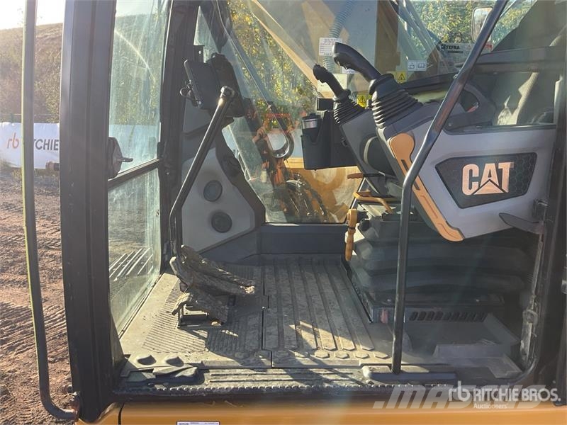 CAT 320GC Tracked Excavator Roomikekskavaatorid