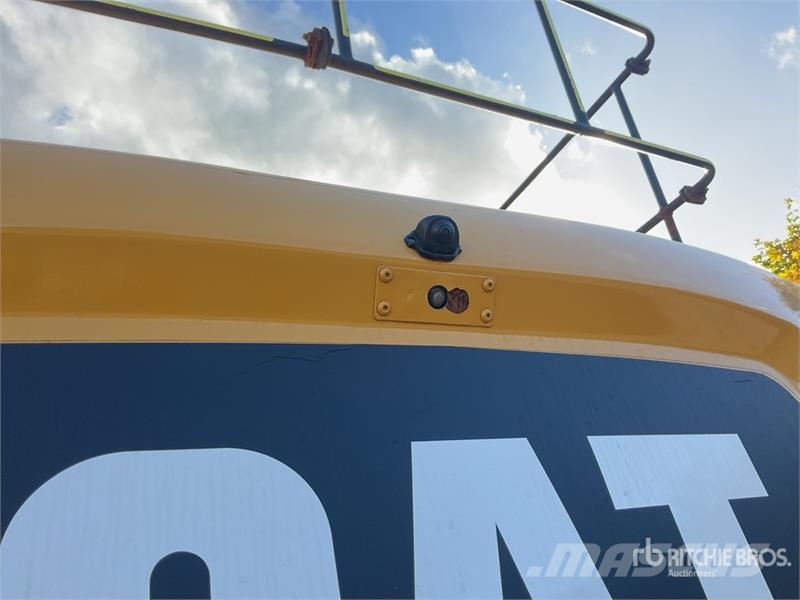 CAT 320GC Tracked Excavator Roomikekskavaatorid