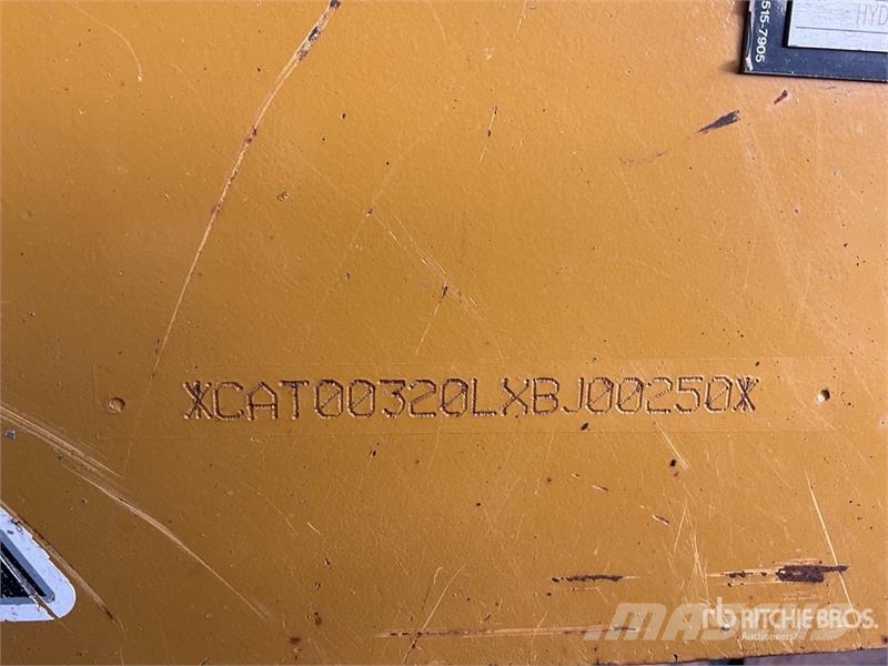CAT 320GC Tracked Excavator Roomikekskavaatorid