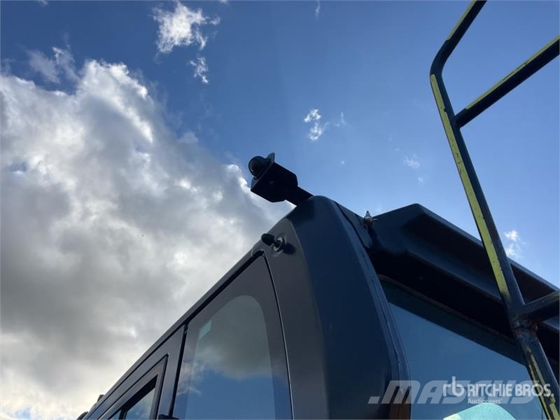 CAT 320GC Tracked Excavator Roomikekskavaatorid