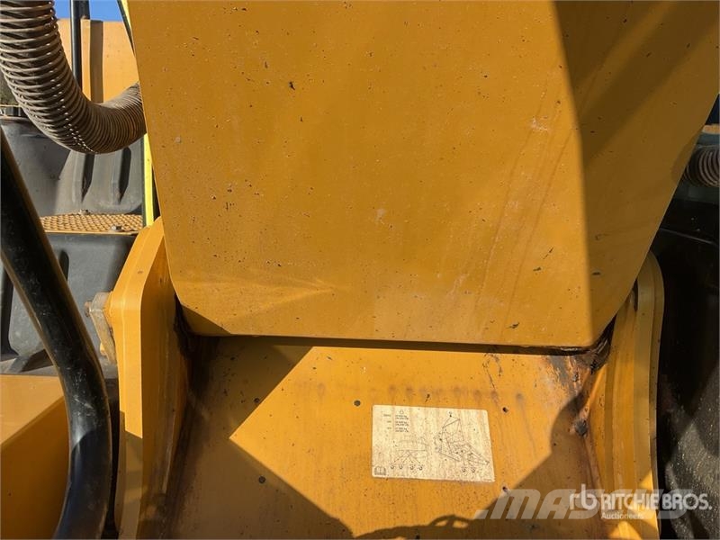 CAT 320GC Tracked Excavator Roomikekskavaatorid