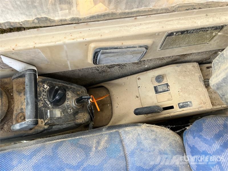 CAT 320N Bageri gusjeničari