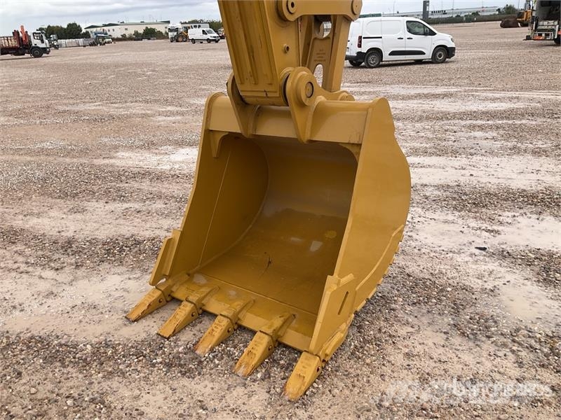 CAT 321 Tracked Excavator (Unused) Lánctalpas kotrók
