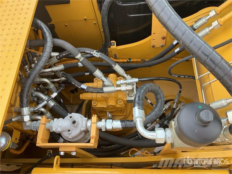 CAT 321 Tracked Excavator (Unused) Lánctalpas kotrók