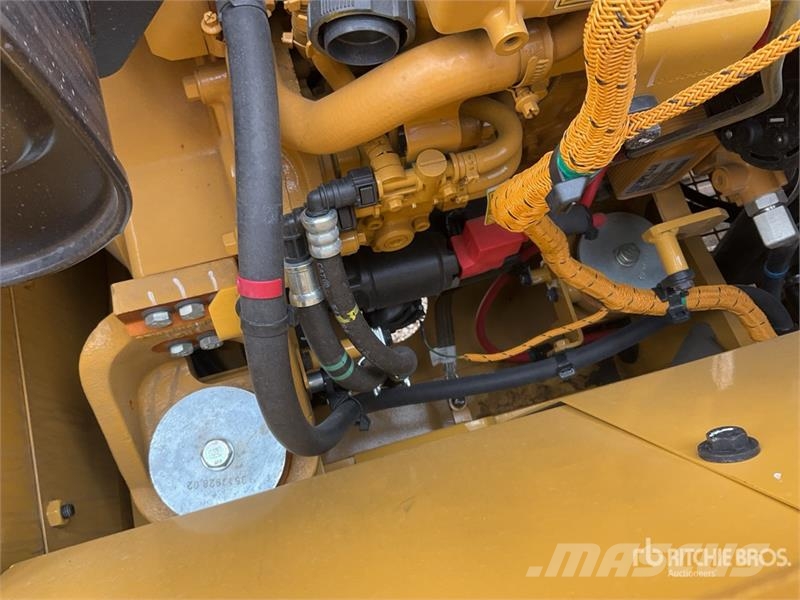 CAT 321 Tracked Excavator (Unused) Telakaivukoneet