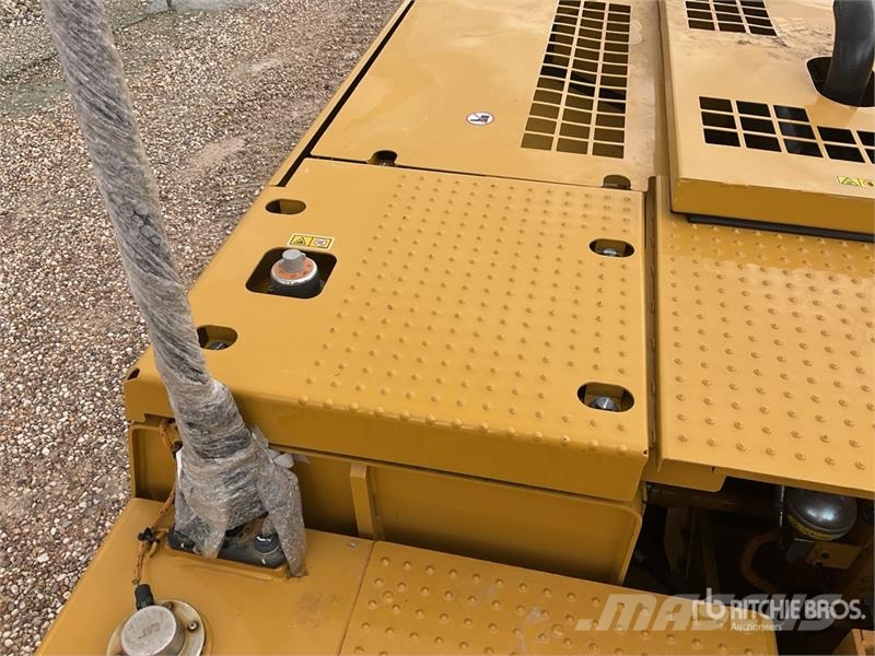 CAT 321 Tracked Excavator (Unused) Lánctalpas kotrók