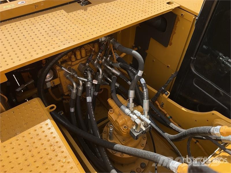 CAT 321 Tracked Excavator (Unused) Telakaivukoneet