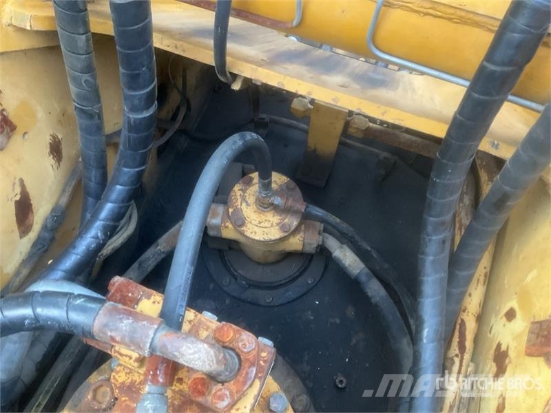 CAT 322C Tracked Excavator Gravemaskiner på larvebånd