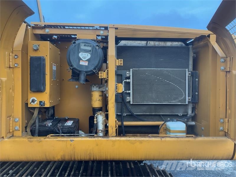 CAT 322C Tracked Excavator Gravemaskiner på larvebånd