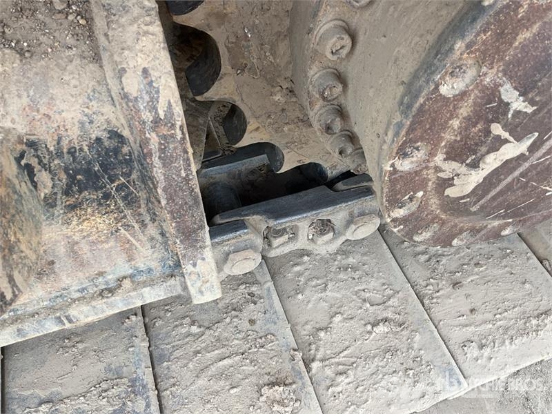 CAT 323 Bageri guseničari
