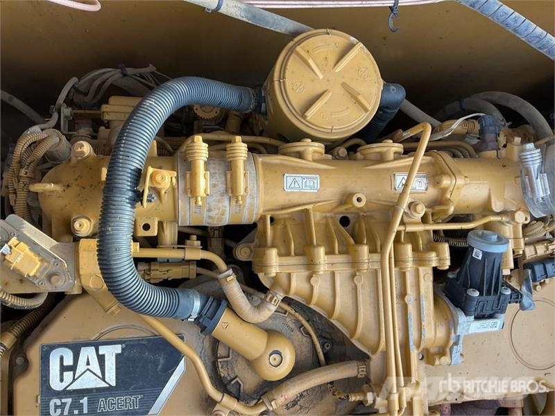 CAT 323 Bageri guseničari