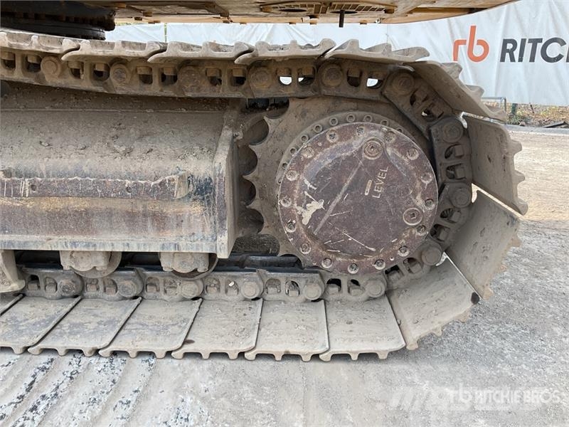CAT 323 Bageri guseničari