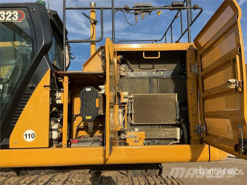 CAT 323 Bageri guseničari