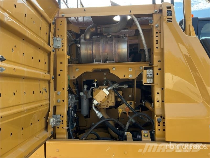CAT 323 Bageri guseničari