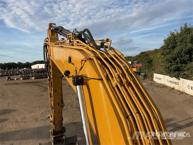 CAT 323 Bageri guseničari