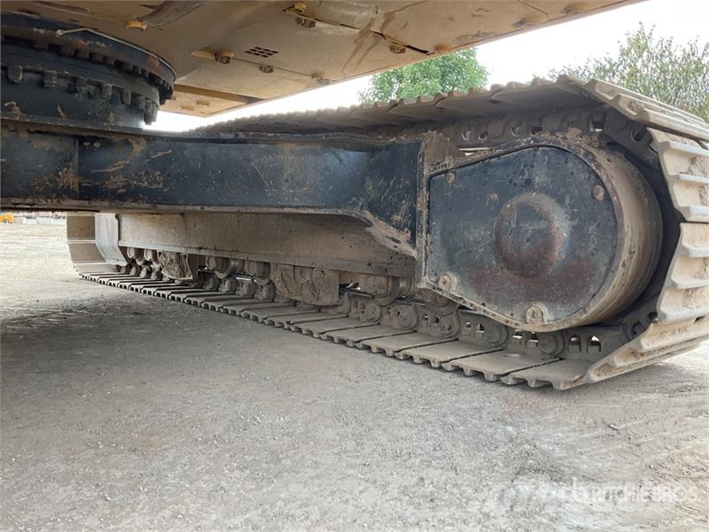 CAT 323 Bageri guseničari