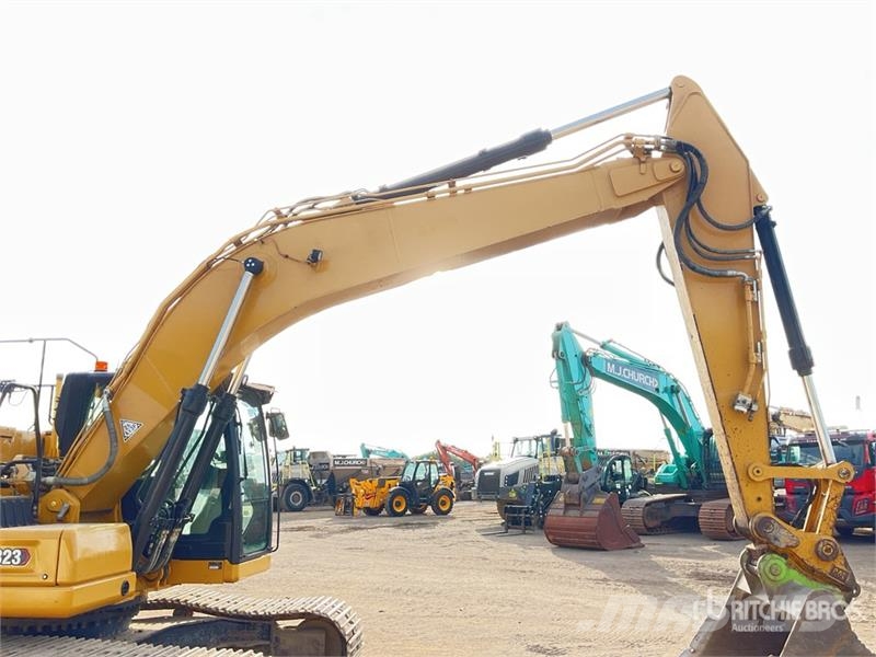 CAT 323 Bageri guseničari
