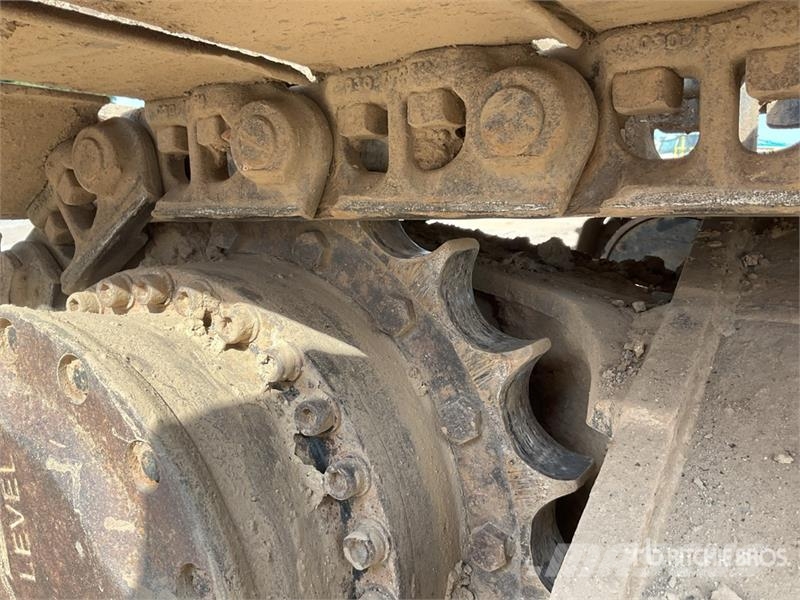 CAT 323 Bageri guseničari