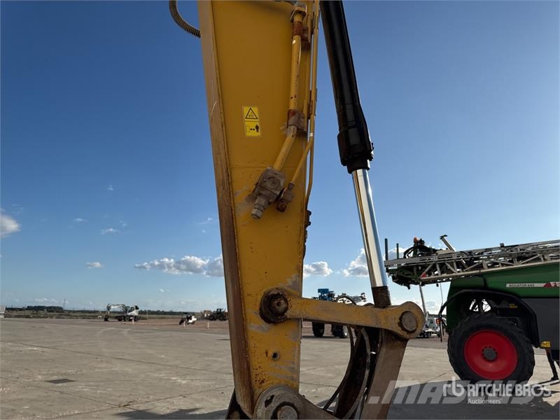 CAT 323 Pelle Sur Chenilles Tracked Excavator Paletli ekskavatörler