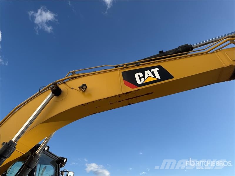 CAT 323 Pelle Sur Chenilles Tracked Excavator Paletli ekskavatörler