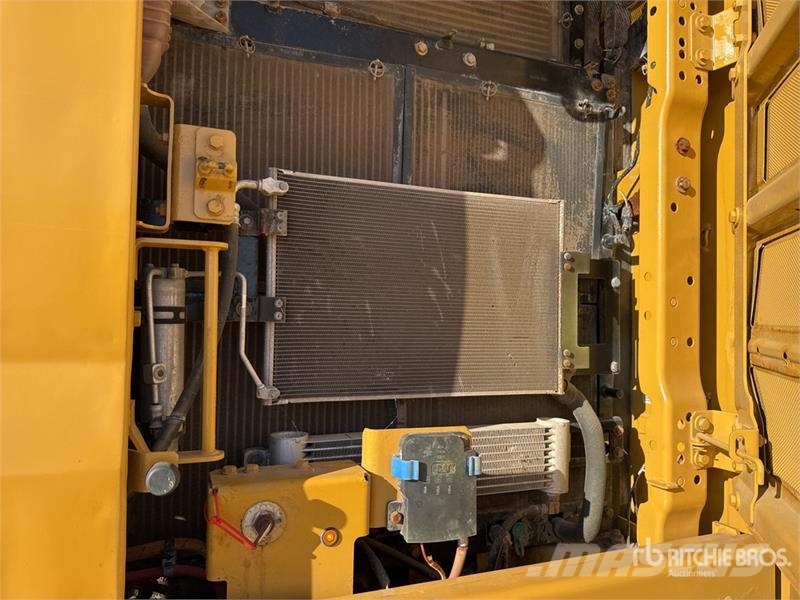 CAT 323 Pelle Sur Chenilles Tracked Excavator Paletli ekskavatörler