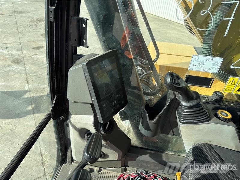 CAT 323 Pelle Sur Chenilles Tracked Excavator Paletli ekskavatörler
