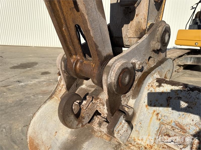 CAT 323 Pelle Sur Chenilles Tracked Excavator Paletli ekskavatörler